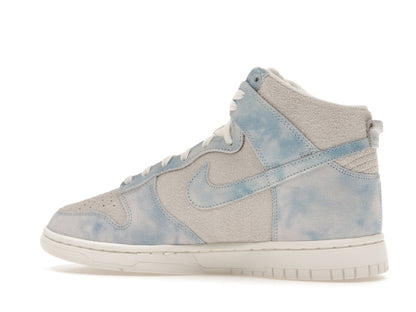 Nike Dunk High SE Clouds Celestine Blue (Women's)