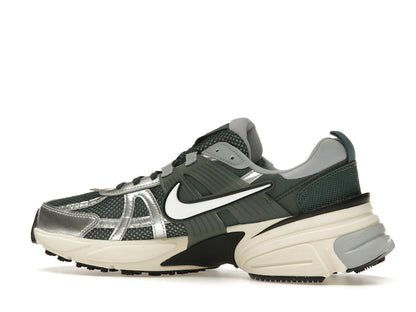 Nike V2K Run Vintage Green