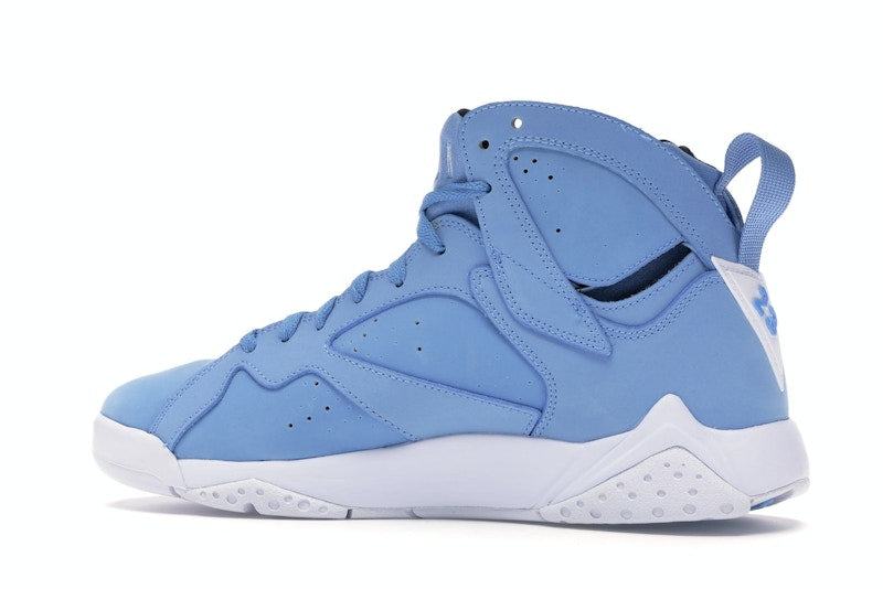 Jordan 7 Retro Pantone