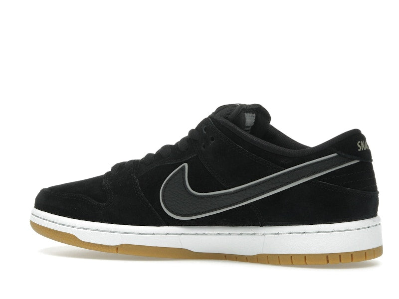 Nike SB Dunk Low Quartersnacks