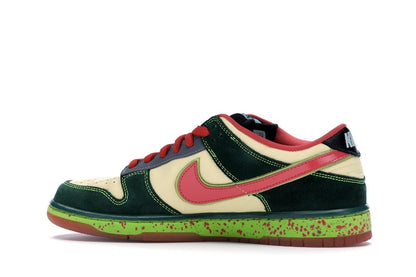 Nike SB Dunk Low Mosquito