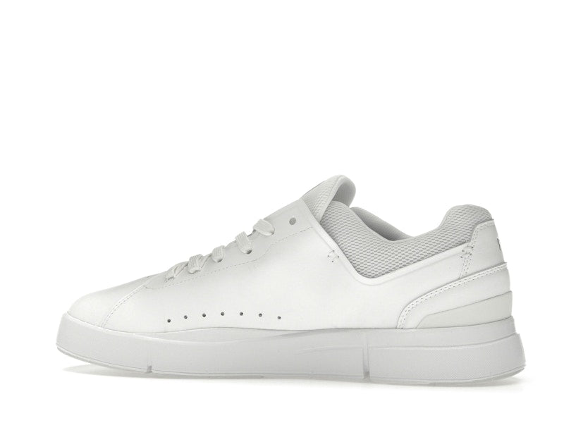 On The Roger Advantage All White (Women's)