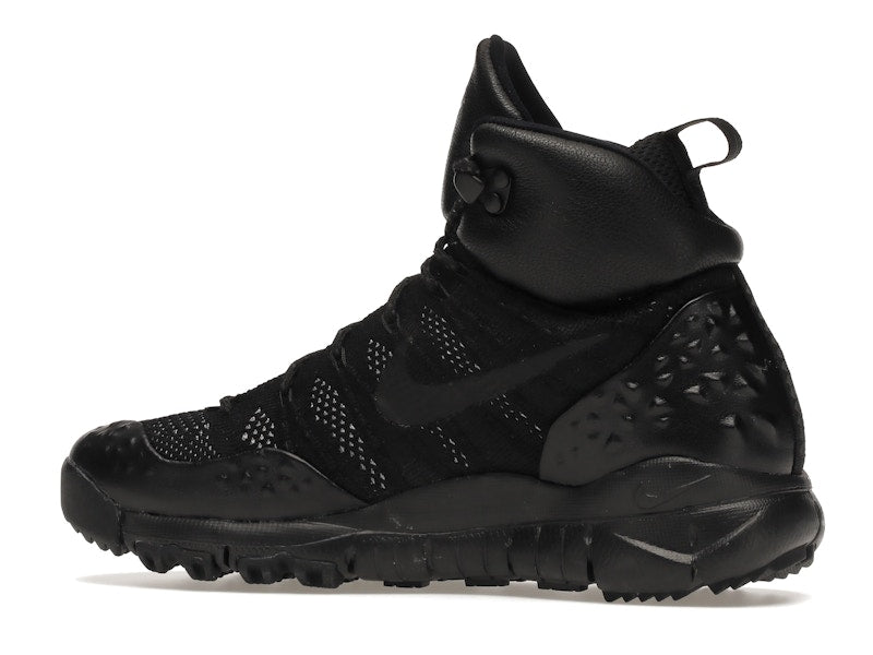 Nike Lupinek Flyknit Triple Black