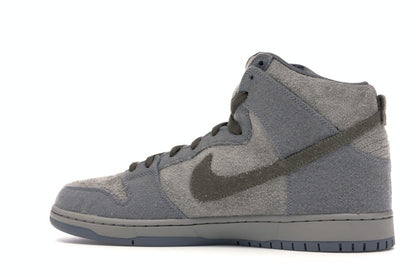 Nike SB Dunk High Tauntaun