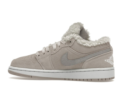 Jordan 1 Low SE Sherpa Fleece (Women's)