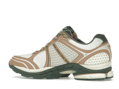 Saucony ProGrid Triumph 4 Saucony & Friends Seanella Abraham