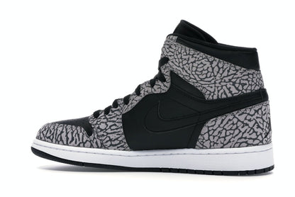 Jordan 1 Retro Un-Supreme