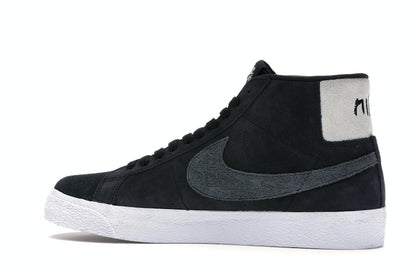 Nike SB Zoom Blazer Mid Gnarhunters