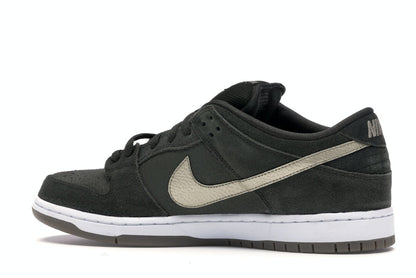 Nike SB Dunk Low Sequoia White Gum