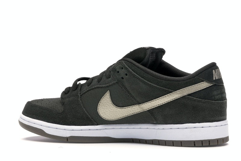Nike SB Dunk Low Sequoia White Gum