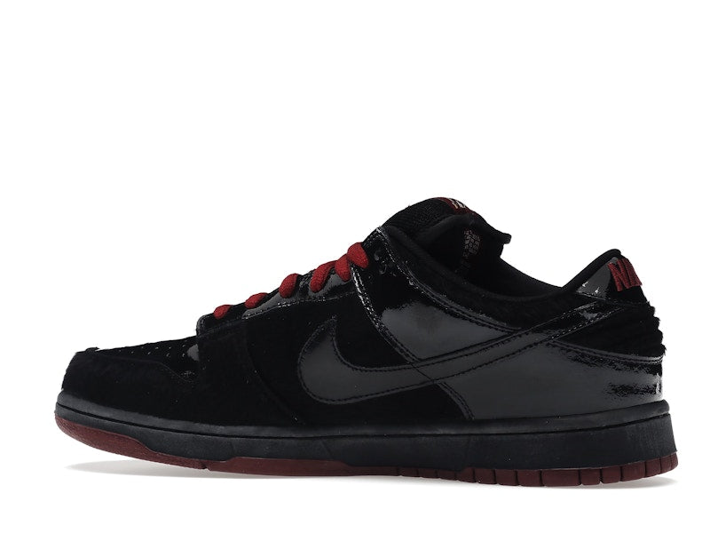 Nike SB Dunk Low Mafia