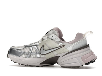 Nike V2K Run Platinum Tint Summit White Cave Stone Metallic Silver (Women's)