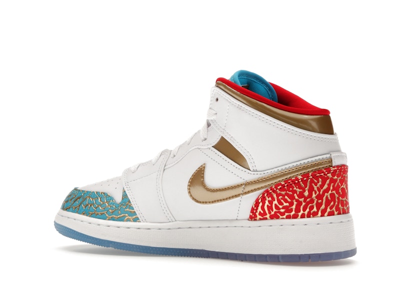 Jordan 1 Mid Sneaker School NC to Chicago (GS)