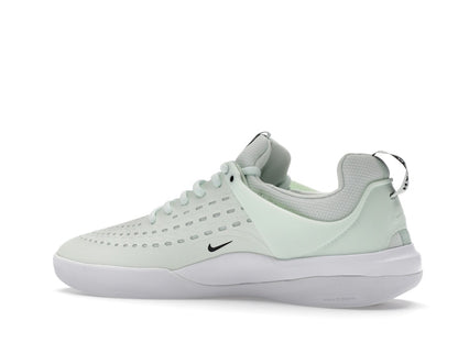 Nike SB Zoom Nyjah 3 Barely Green