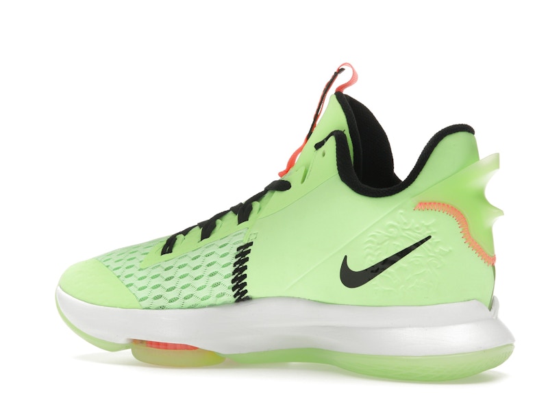 Nike LeBron Witness 5 Grinch