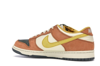 Nike SB Dunk Low Vapour Mineral Yellow