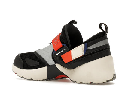 Jordan Trunner LX Rare Air (Women's)