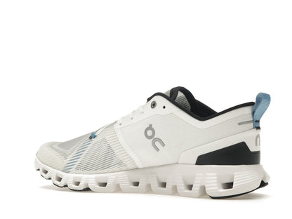 On Running Cloud X 3 Shift Undyed White Black
