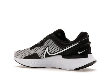 Nike React Miler 3 Black Metallic Silver