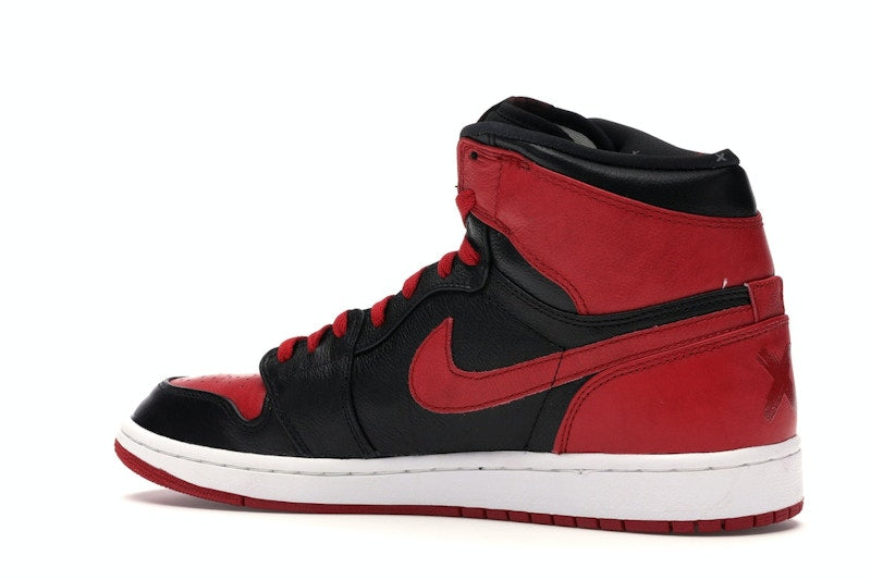 Jordan 1 Retro Banned (B-Grade) (2011)