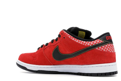 Nike SB Dunk Low Red Firecracker