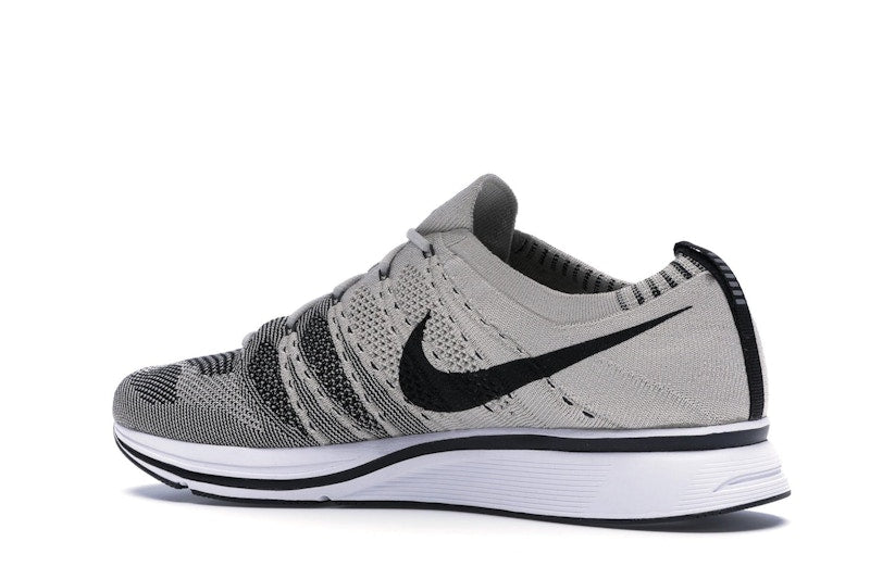 Nike Flyknit Trainer Pale Grey