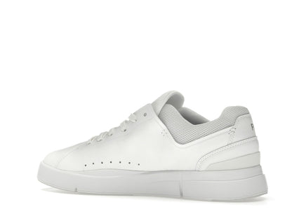 On The Roger Advantage All White (Women's)