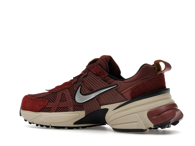 Nike V2K Run Red Sepia Dark Pony (Women's)