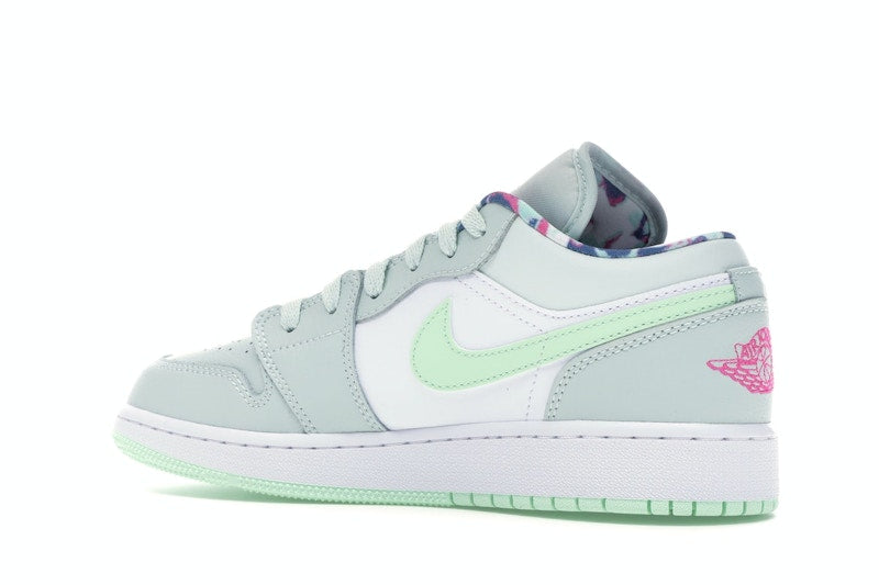 Jordan 1 Low Barely Grey Frosted Spruce (GS)