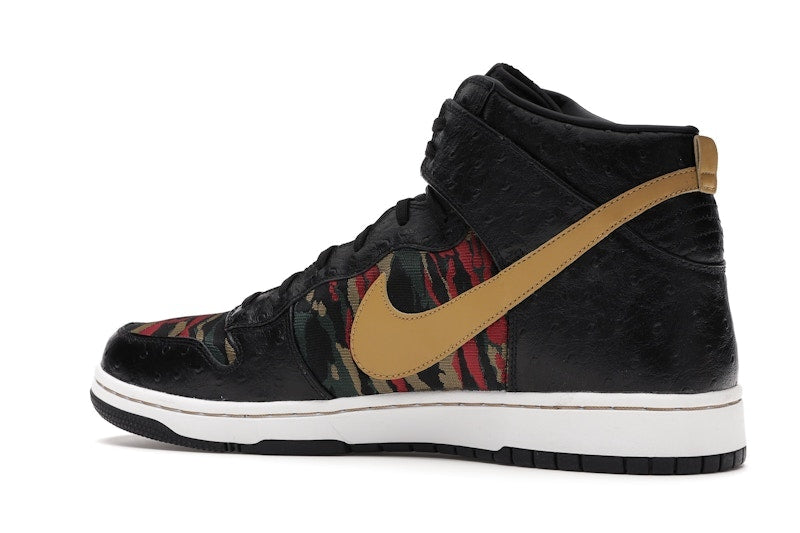 Nike Dunk CMFT Tiger Camo