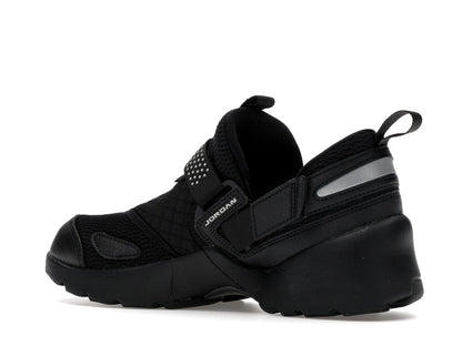Jordan Trunner LX Triple Black (Women's)