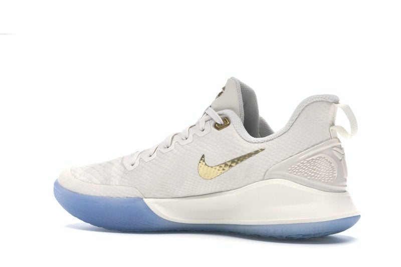 Nike Mamba Focus Metallic Gold