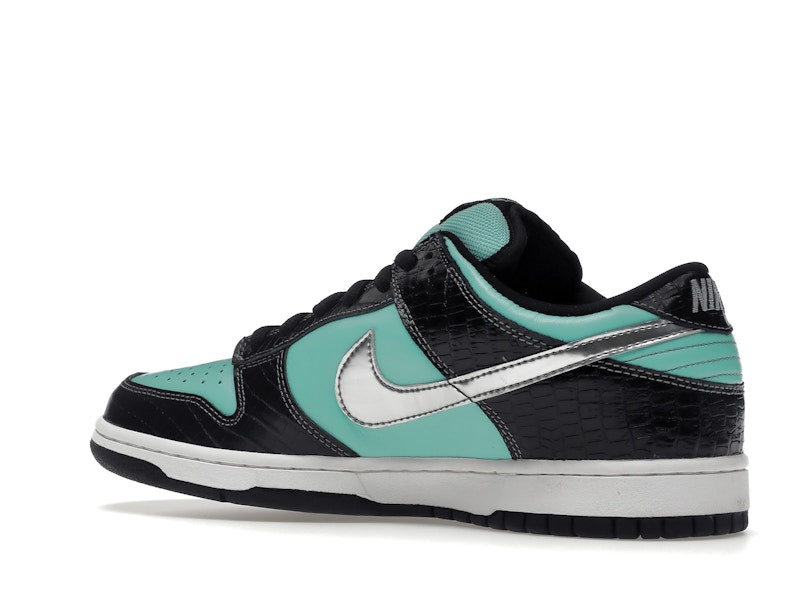 Nike SB Dunk Low Diamond Supply Co.