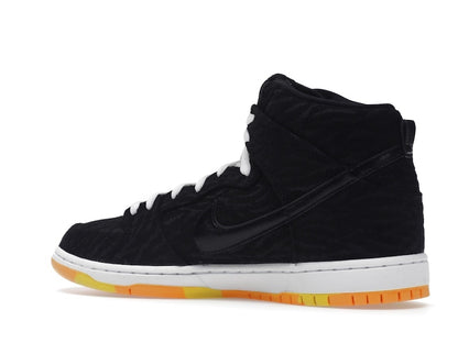 Nike SB Dunk High Skunk