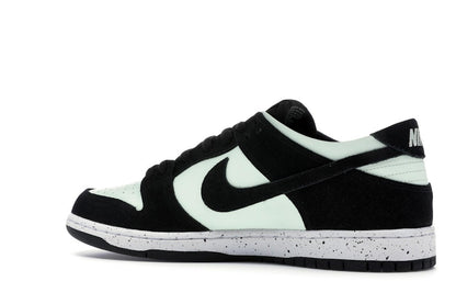 Nike SB Dunk Low Barely Green