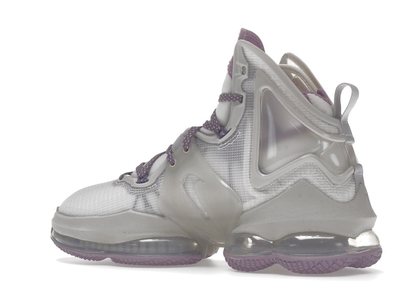 Nike LeBron 19 Strive For Greatness
