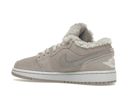 Jordan 1 Low SE Sherpa Fleece (Women's)