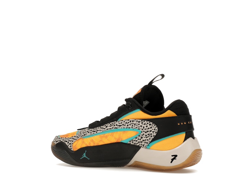 Jordan Luka 2 The Pitch (GS)