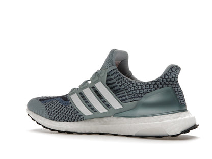 adidas Ultra Boost 5.0 DNA Magic Grey Shadow Navy