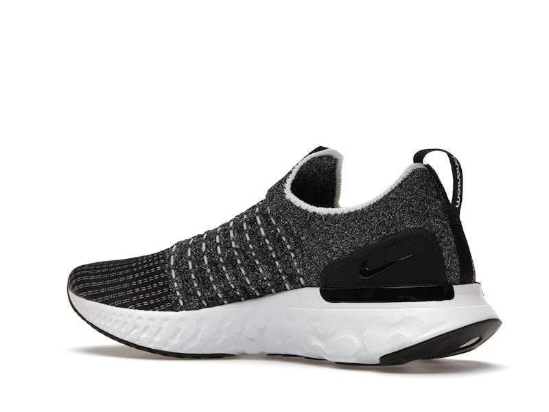Nike React Phantom Run Flyknit 2 Oreo (Women's)