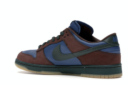 Nike SB Dunk Low Barf
