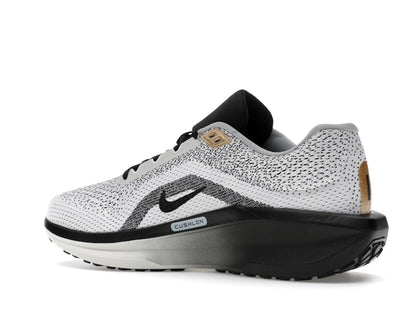 Nike Winflo 11 SE White Metallic Gold Light Smoke Grey Black