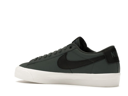 Nike SB Zoom Blazer Low Pro GT Vintage Green