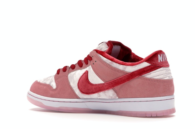 Nike SB Dunk Low StrangeLove Skateboards