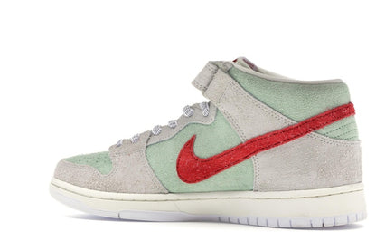 Nike SB Dunk Mid White Widow
