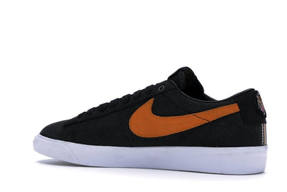 Nike SB Zoom Blazer Low GT Cats Paw Saloon