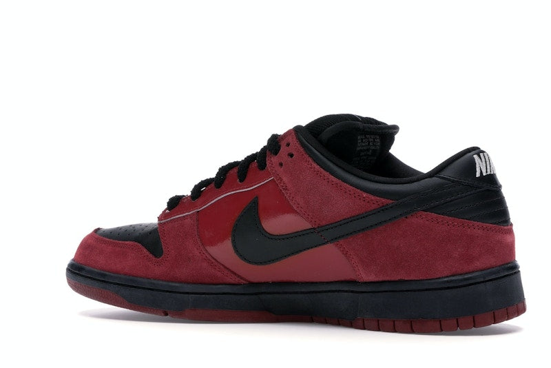 Nike SB Dunk Low Milli Vanilli