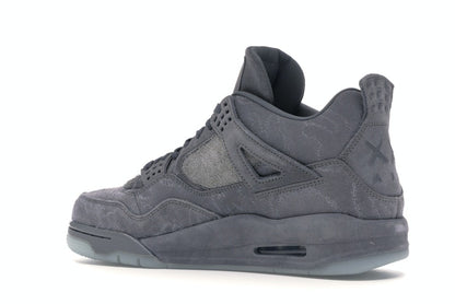 Jordan 4 Retro Kaws
