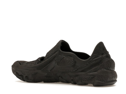 Nike ISPA Universal Black