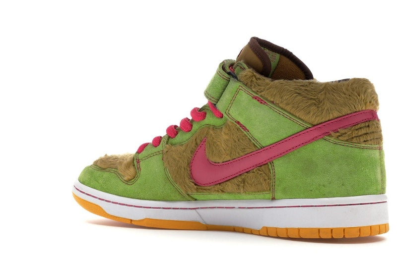 Nike SB Dunk Mid Mama Bear